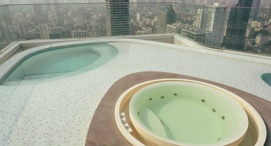 For rent 1 bed condo in Watthana, Bangkok