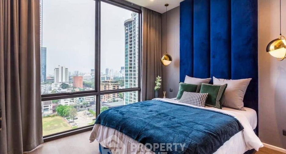 Wohnung zur Miete mit 2 Zimmer in Pathum Wan, Bangkok
