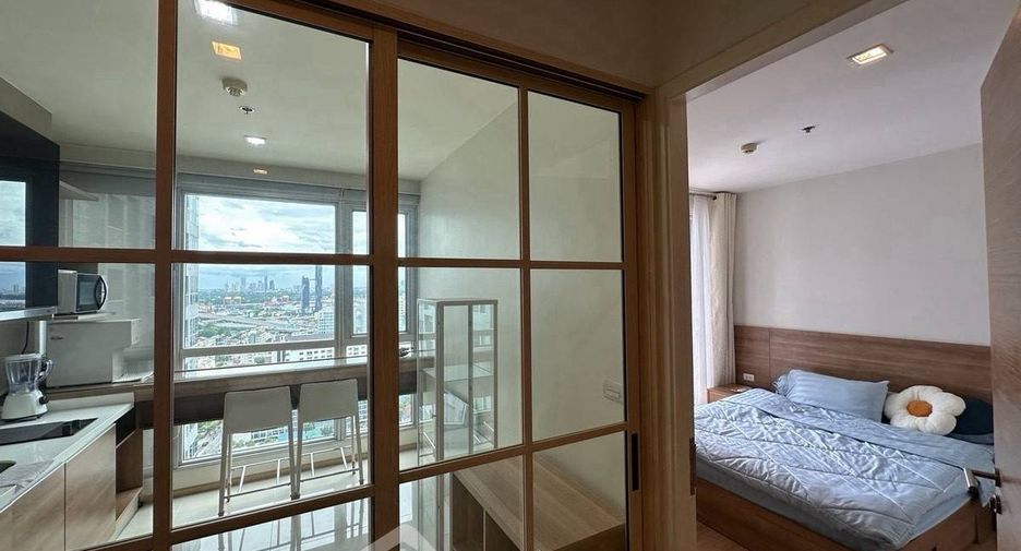 À louer 1 chambre condo à Phra Khanong, Bangkok