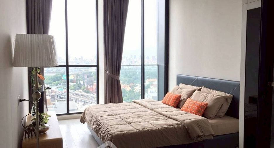 For rent 2 bedrooms condo in Pathum Wan, Bangkok