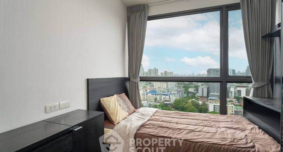 For rent 2 bedrooms condo in Khlong Toei, Bangkok