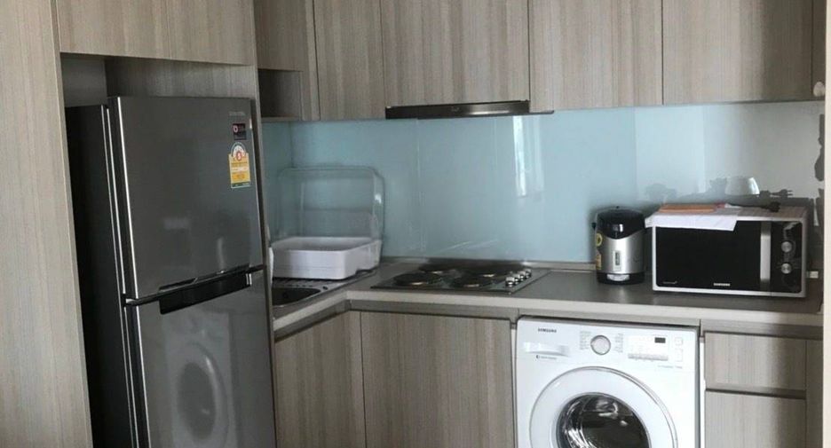 Wohnung zur Miete mit 2 Zimmer in Huai Khwang, Bangkok