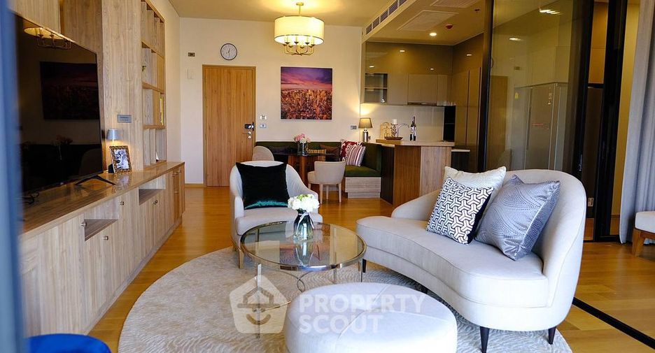 For rent 3 bedrooms condo in Watthana, Bangkok