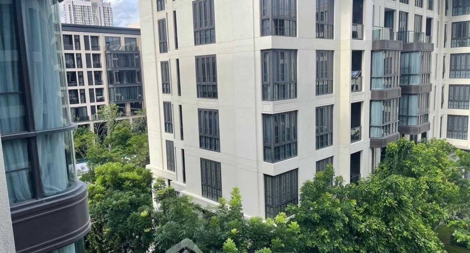 For rent 2 bedrooms condo in Watthana, Bangkok