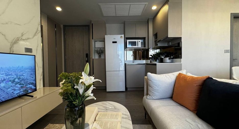 For rent 2 bedrooms condo in Khlong Toei, Bangkok