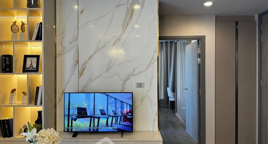 For rent 2 bedrooms condo in Khlong Toei, Bangkok