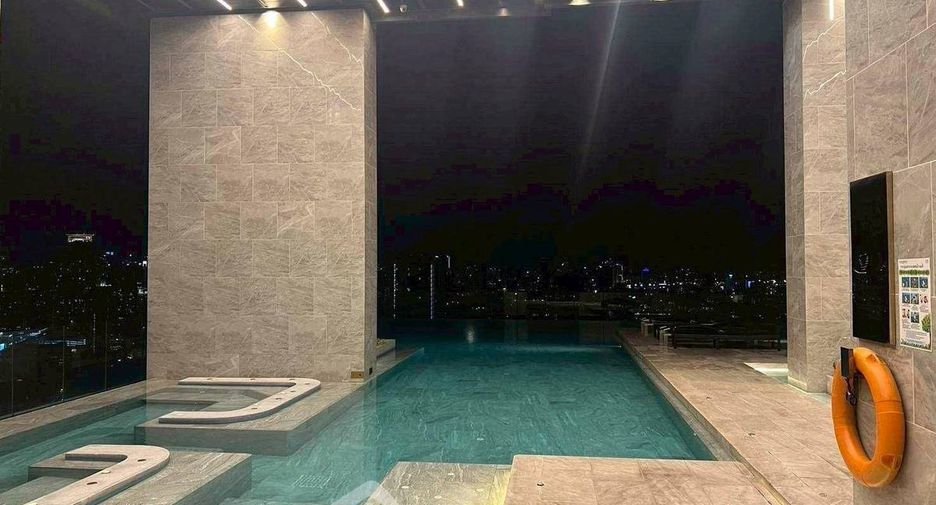For rent 1 bed condo in Watthana, Bangkok