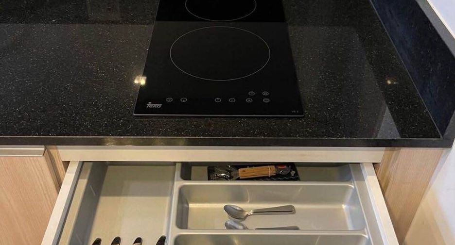 For rent 1 bed condo in Khlong Toei, Bangkok