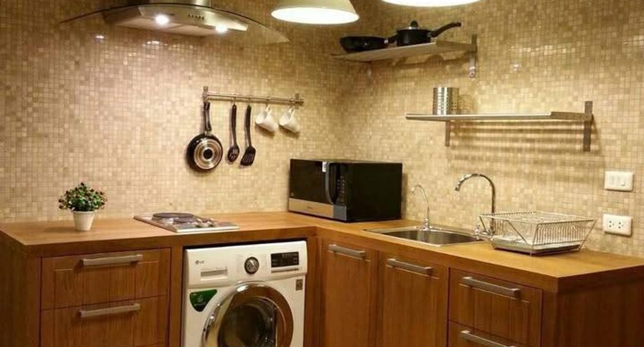 For rent 1 bed condo in Khlong Toei, Bangkok