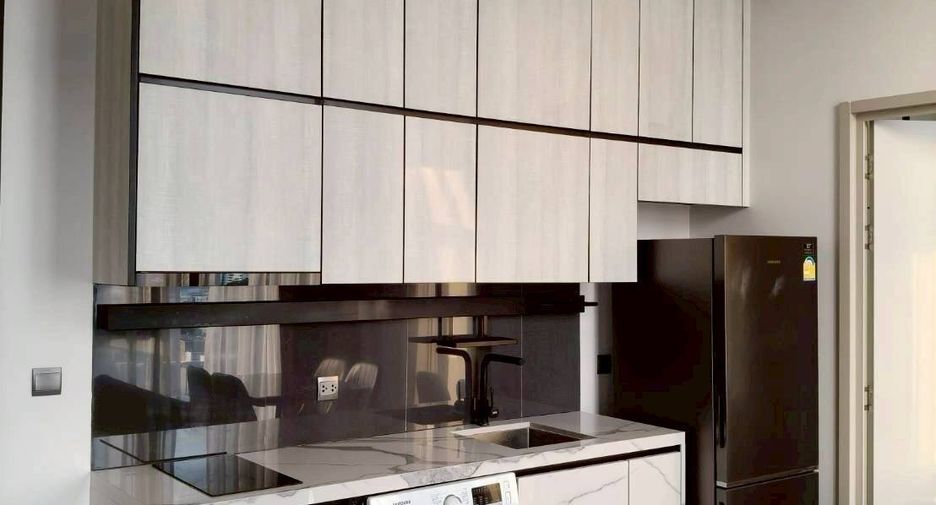 For rent 1 bed condo in Phra Khanong, Bangkok