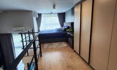 Wohnung zur Miete mit 2 Zimmer in Huai Khwang, Bangkok