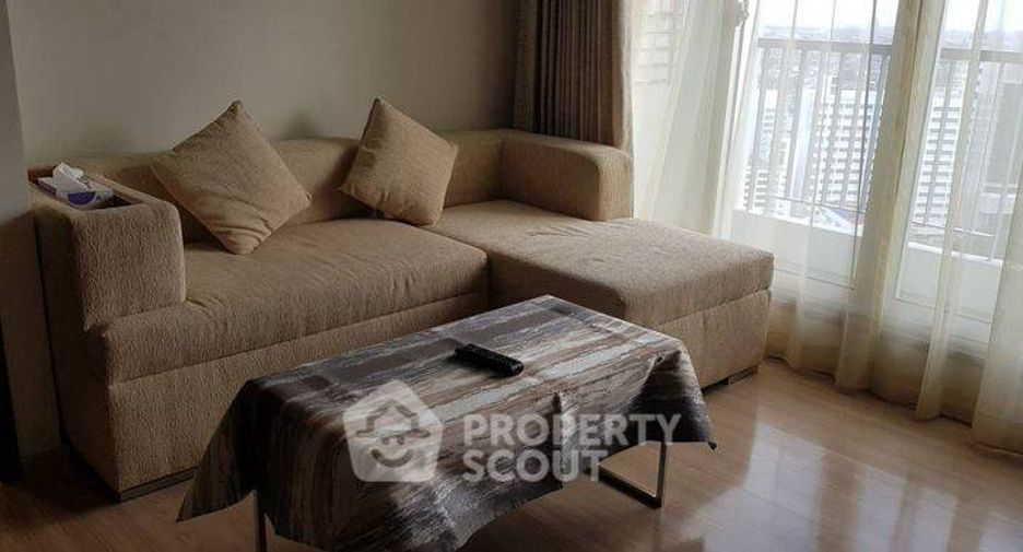 For rent 2 bedrooms condo in Sathon, Bangkok