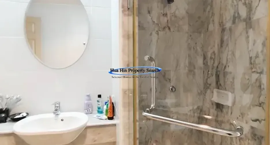Casa en venta de 4 habitaciones en Pran Buri, Prachuap Khiri Khan