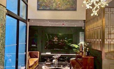 Condo en alquiler de 3 habitaciones en Pathum Wan, Bangkok