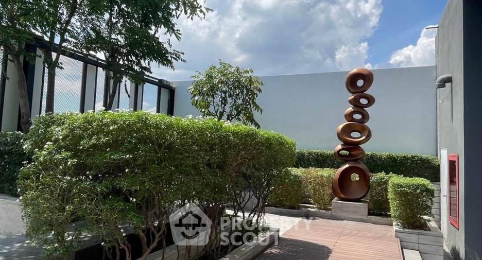 For rent 2 bedrooms condo in Watthana, Bangkok