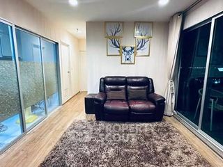 For rent 2 bedrooms condo in Yan Nawa, Bangkok