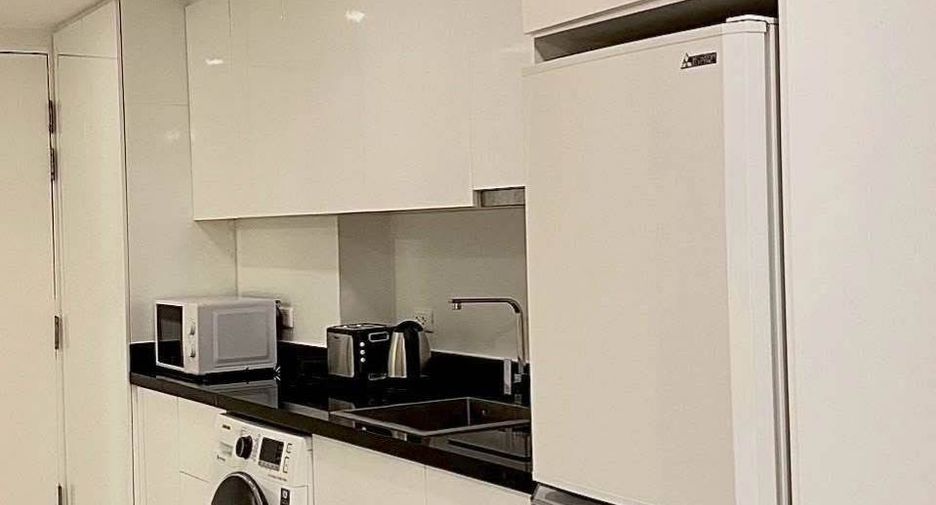 For rent 1 bed condo in Khlong Toei, Bangkok
