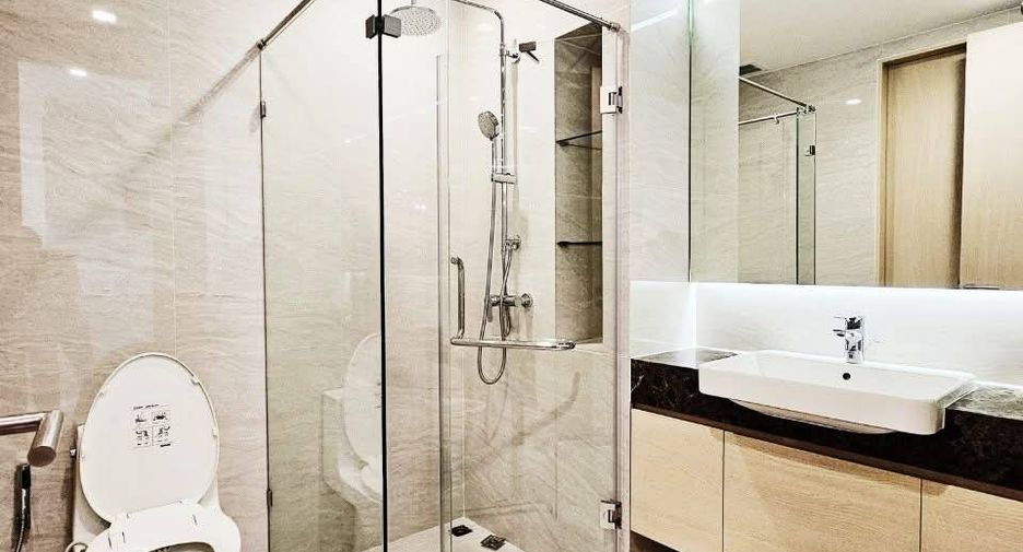 For rent 1 bed condo in Watthana, Bangkok