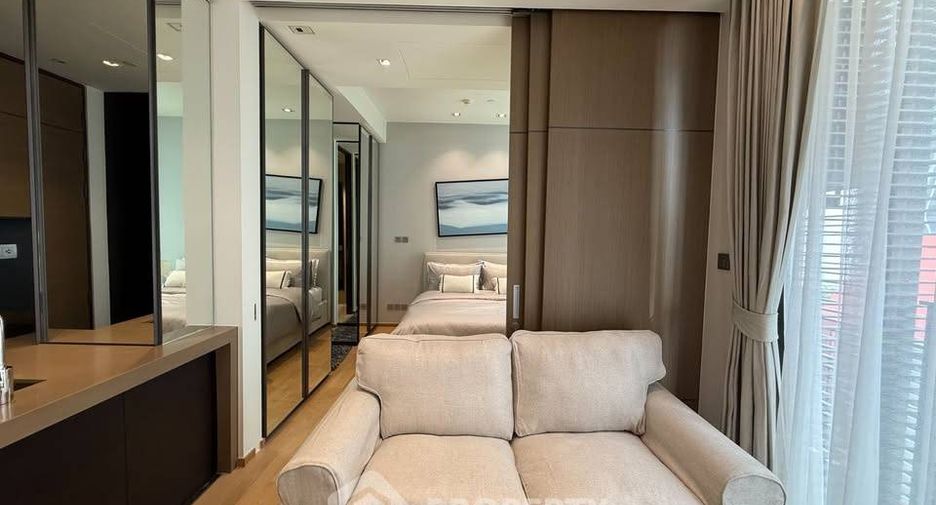 For rent 1 bed condo in Pathum Wan, Bangkok