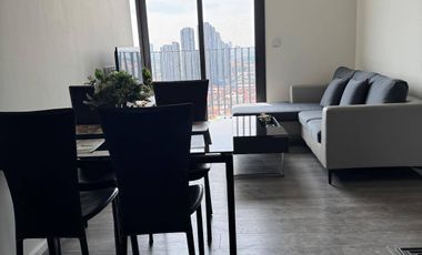 Condo en alquiler de 2 habitaciones en Bang Na, Bangkok