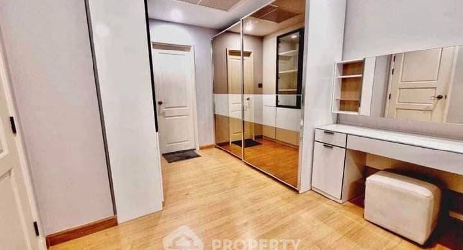 For rent 1 bed condo in Huai Khwang, Bangkok
