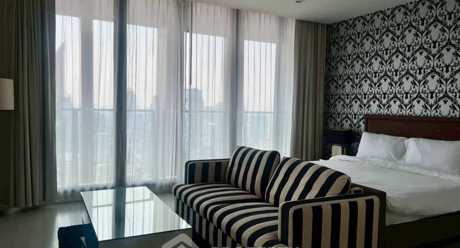 For rent 3 bedrooms condo in Pathum Wan, Bangkok