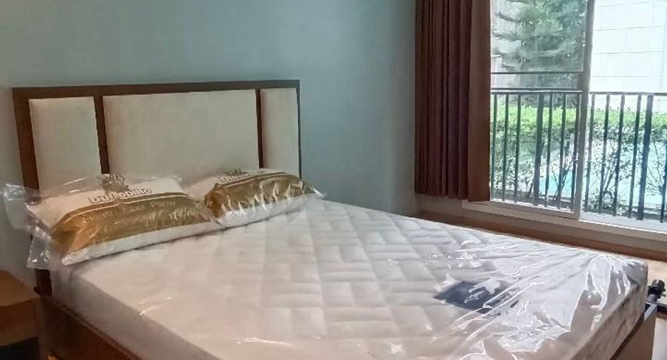 For rent 1 Beds condo in Yan Nawa, Bangkok