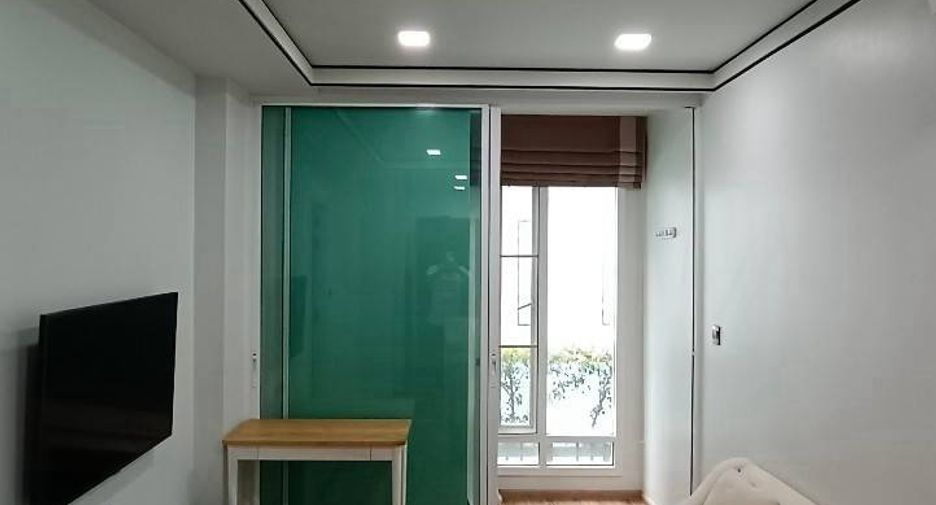 For rent 1 Beds condo in Yan Nawa, Bangkok