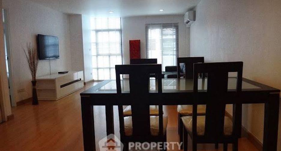 For rent 2 bedrooms condo in Bang Rak, Bangkok