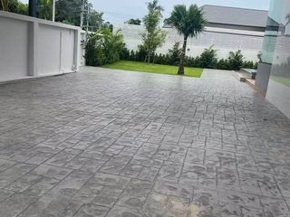Villa en alquiler de 4 habitaciones en Bang Lamung, Chonburi