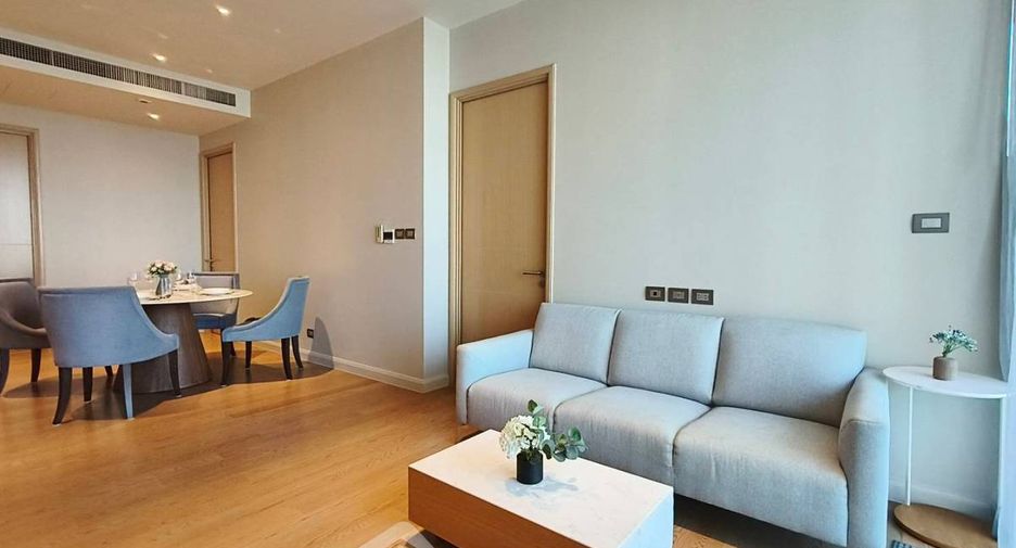 For rent 2 bedrooms condo in Khlong San, Bangkok