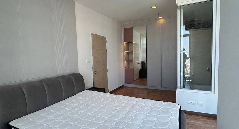 For rent 2 bedrooms condo in Bang Na, Bangkok