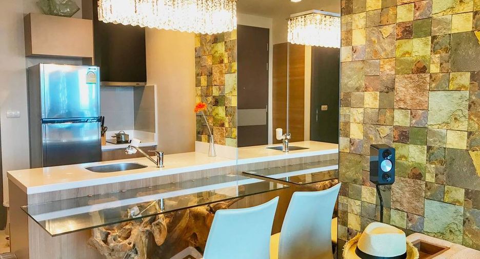 For rent 1 bed condo in Sathon, Bangkok
