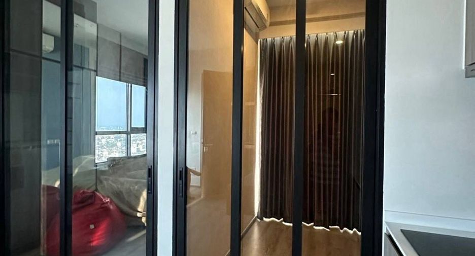 À louer 1 chambre condo à Watthana, Bangkok