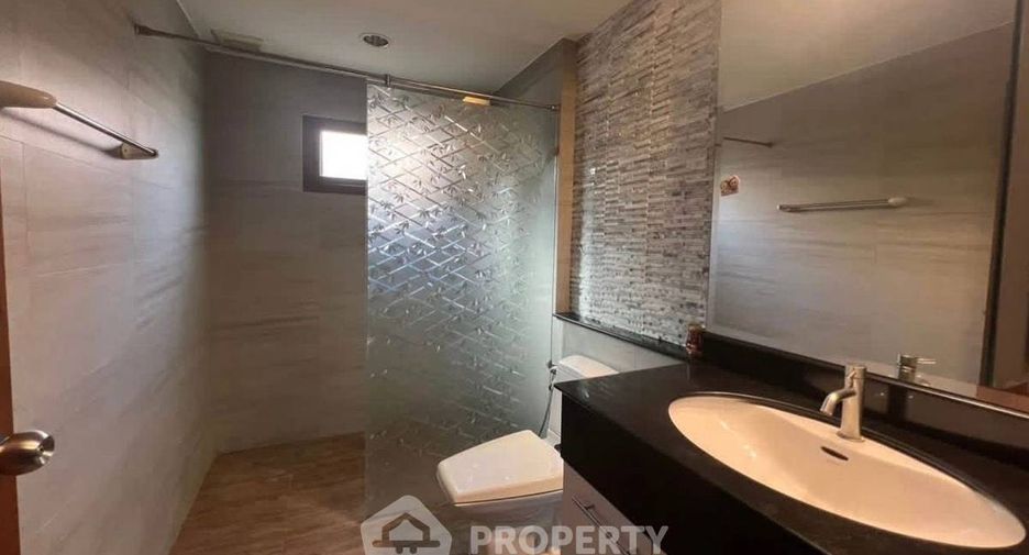Haus zur Miete mit 4 Zimmer in East Pattaya, Pattaya