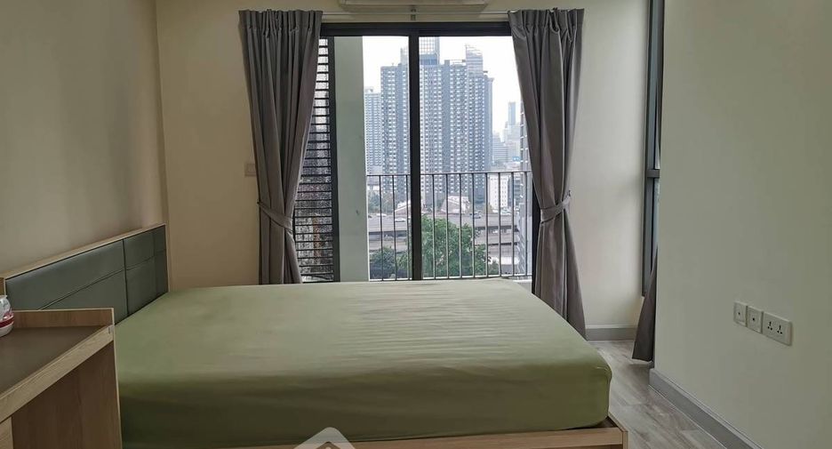 For rent 2 bedrooms condo in Huai Khwang, Bangkok