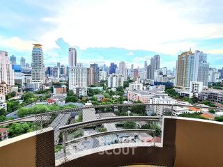 Apartamento en alquiler de 3 habitaciones en Watthana, Bangkok