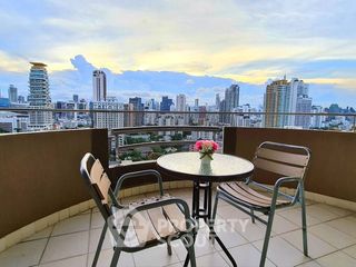 Apartamento en alquiler de 3 habitaciones en Watthana, Bangkok