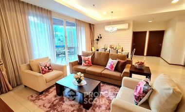 Apartamento en alquiler de 3 habitaciones en Watthana, Bangkok