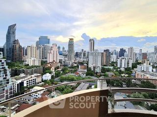 Apartamento en alquiler de 3 habitaciones en Watthana, Bangkok