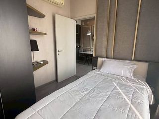 For rent 2 bedrooms condo in Khlong San, Bangkok