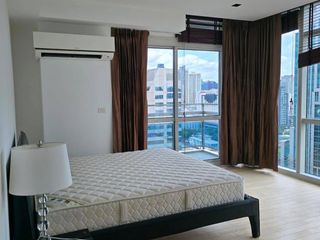 À louer 3 chambres condo à Pathum Wan, Bangkok
