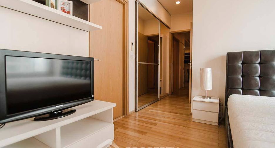 For rent 2 bedrooms condo in Khlong Toei, Bangkok
