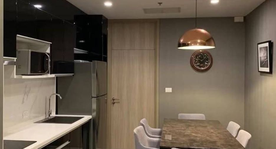 For rent 2 bedrooms condo in Pathum Wan, Bangkok
