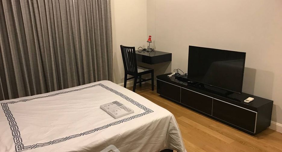 For rent 1 bed condo in Khlong Toei, Bangkok