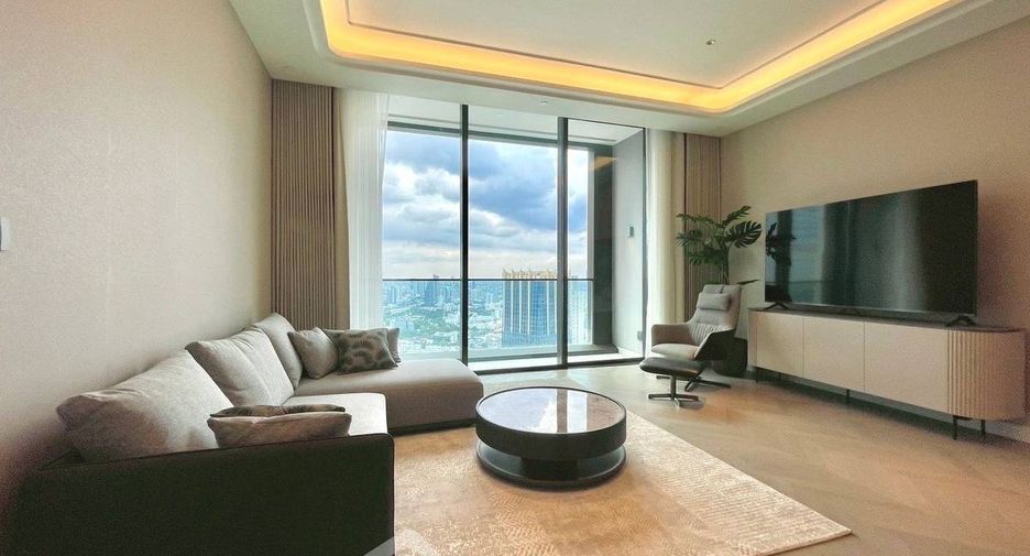For rent 2 bedrooms condo in Pathum Wan, Bangkok