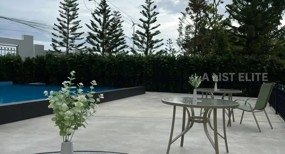 For sale 4 bedrooms house in Huay Yai, Pattaya