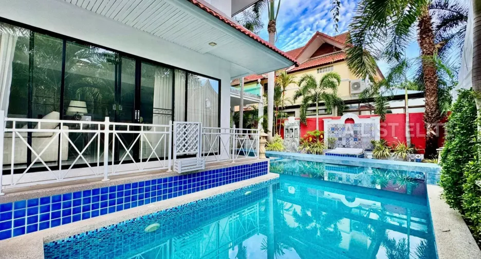 For rent 4 bedrooms house in Jomtien, Pattaya