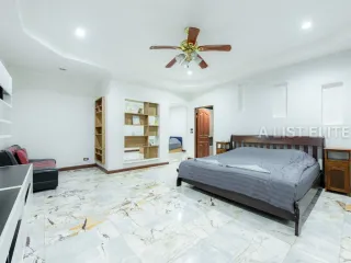 À louer 6 chambres maison à Bang Lamung, Chonburi