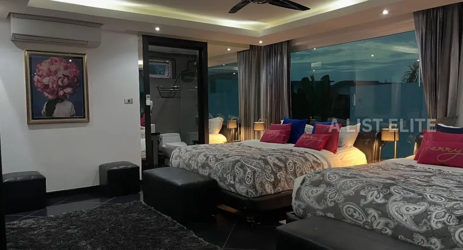 For rent 10 bedrooms house in Jomtien, Pattaya
